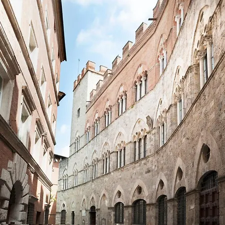Violante House Appartamento Siena Exterior photo